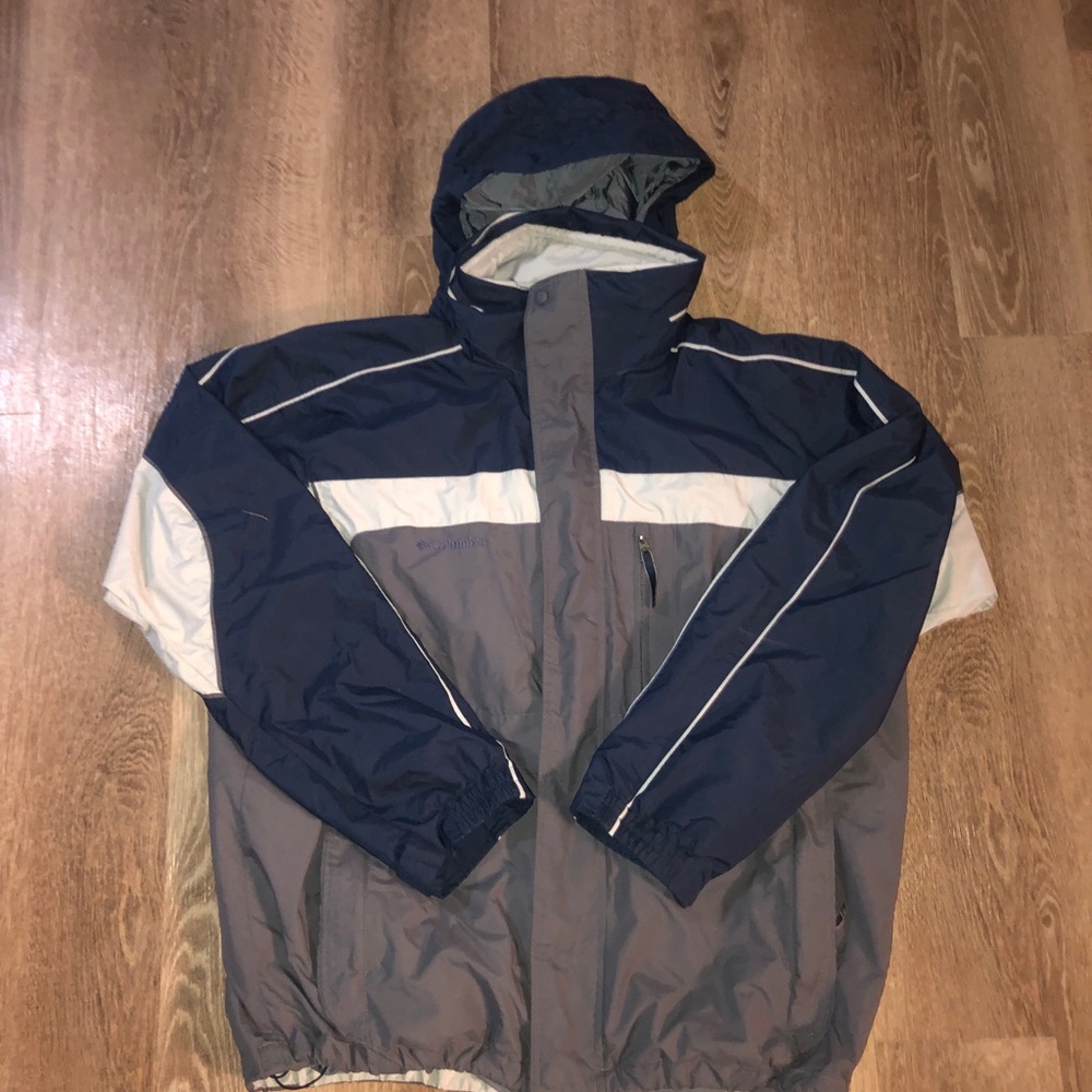 Columbia Men's Navy and Gray Raincoat